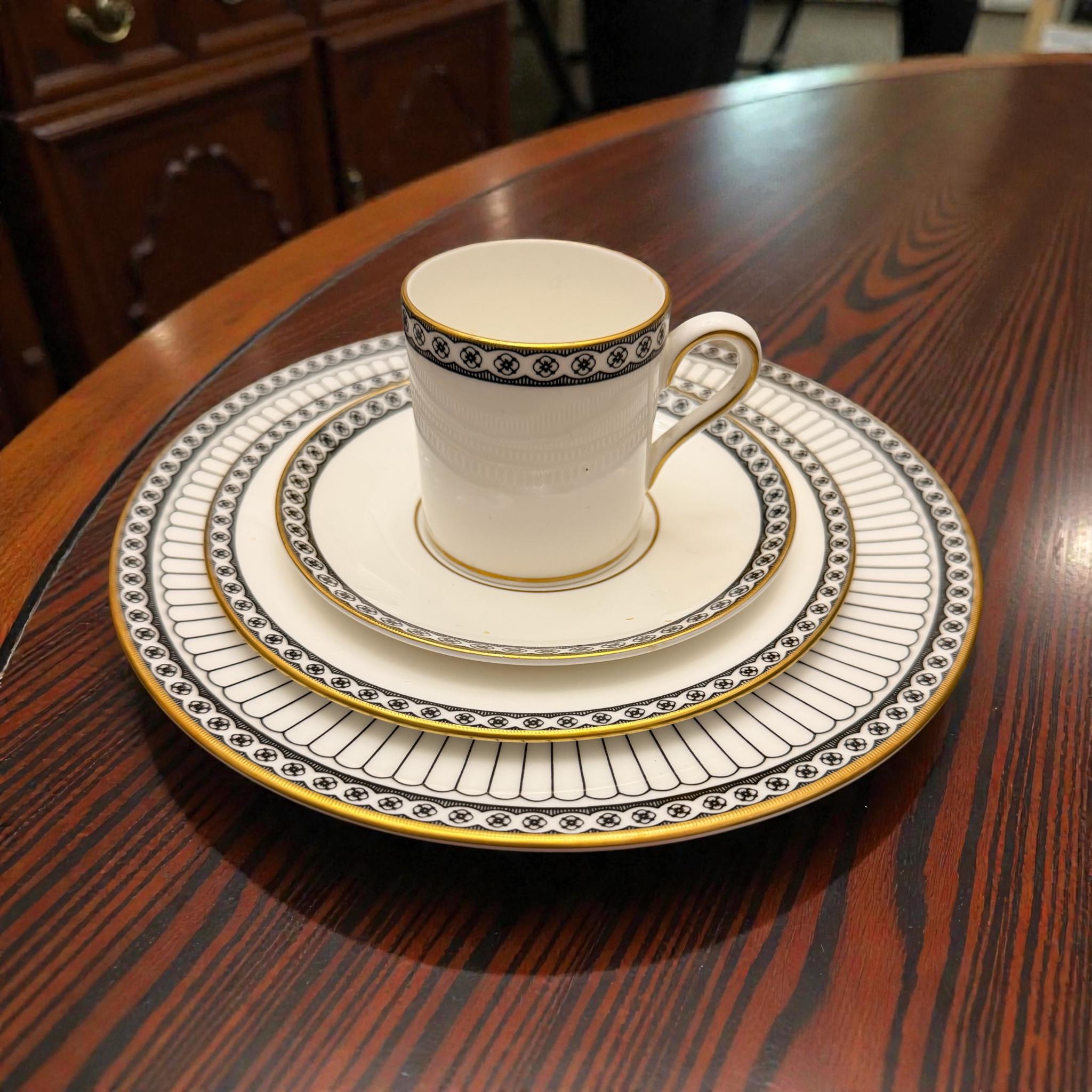 Wedgwood Ulander Black - Etsy