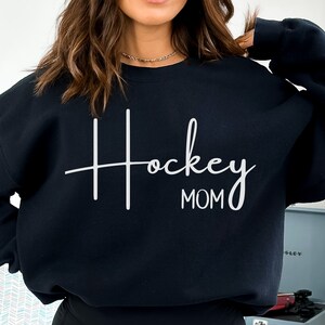 Minimalistic Hockey Mom Crewneck Sweatshirt for Mom Hockey Shirt Mama T-Shirt for Women Hockey Mom Mothers Day Gift for Hockey Mom Shirt