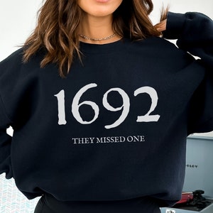 Halloween Salem witch Trials 1692 | Salem Massachusetts witch Sweatshirt | Cute Halloween Sweatshirt, Halloween Witch Womens oversized shirt