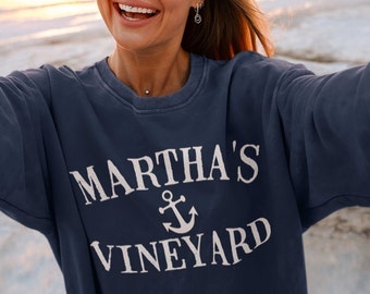 Martha's Vineyard tröja | Martha's Vineyard skjorta | Oak Bluffs | Vingårdssouvenir | Vingårdspresent | Preppy tröja | svart hund