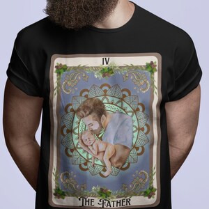 The Father tarotkaartshirt, tarotkaart T-shirt voor mannen, Vaderdagcadeau, aards tarotkaartshirt, op de natuur geïnspireerd Oracle-kaart T-shirt