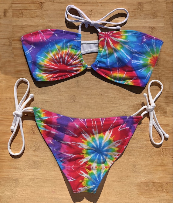 Swimwear Scrunch Butt Tie Side Bandeau Halter Tie Bikini Set - Main Image