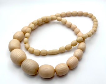 collier de perles en bakélite vintage