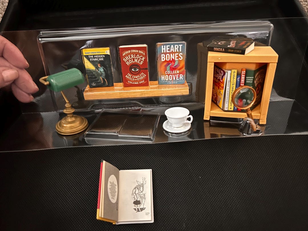 Miniature Home Library Set – Dollhouse Bookshelf With 5 Mini Books ...
