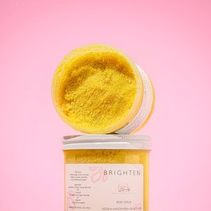 Brighten Turmeric Body Scrub