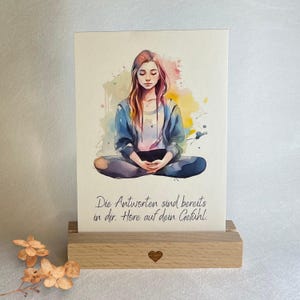 Einzelkarte "Meditation" - Meditierende junge Frau | Postkarte DIN A6 | Mutmachkarte |  Glaubenssätze | Affirmation | Geschenk