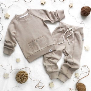 Terracotta baby sweatshirt with pocket and trousers Minimalist Children's streetwear set Cocoa