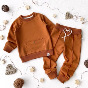 Terracotta baby sweatshirt with pocket and trousers Minimalist Children's streetwear set image 1