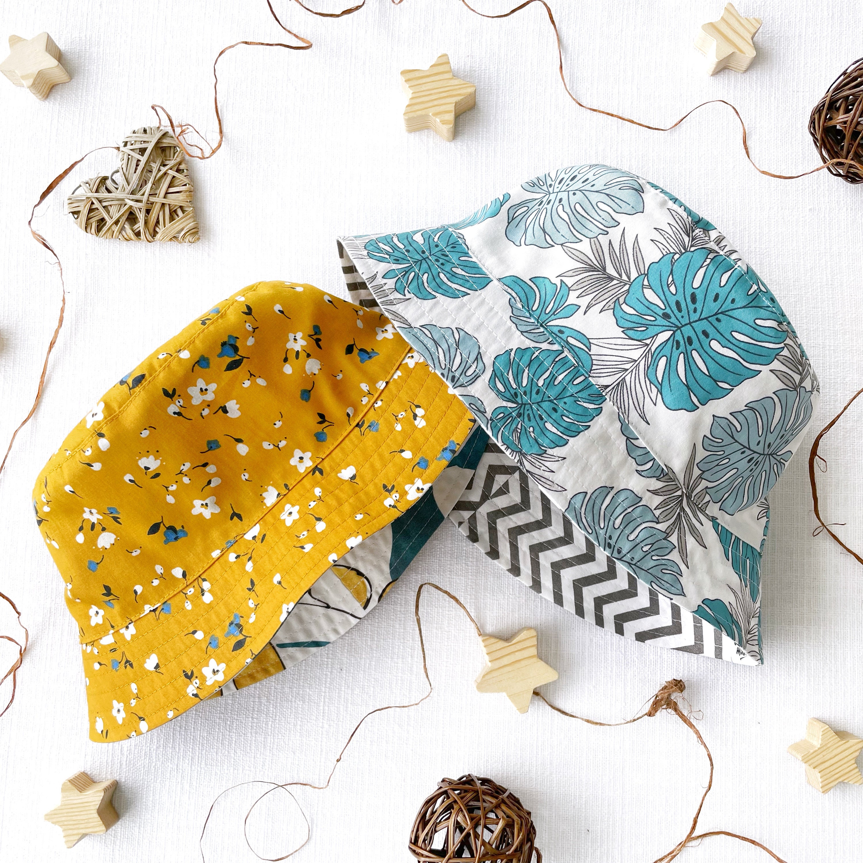 Reversible Baby Sun Hat – Monstera & Floral Cotton Bucket  display picture 3