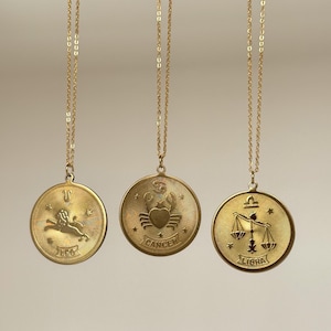 Vintage 1970s Rare Large Brass Zodiac Coin Disc Charm Necklace, Vintage Zodiac Medallion Pendant, Horoscope, 12 Zodiac Signs, Gold Tone