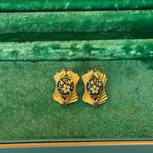 Vintage Spanish Damascene Floral Clip On Earrings Enamel Black Gold Tone, 1970&#39;s Unique Black and Gold Inlay Damascene Earrings