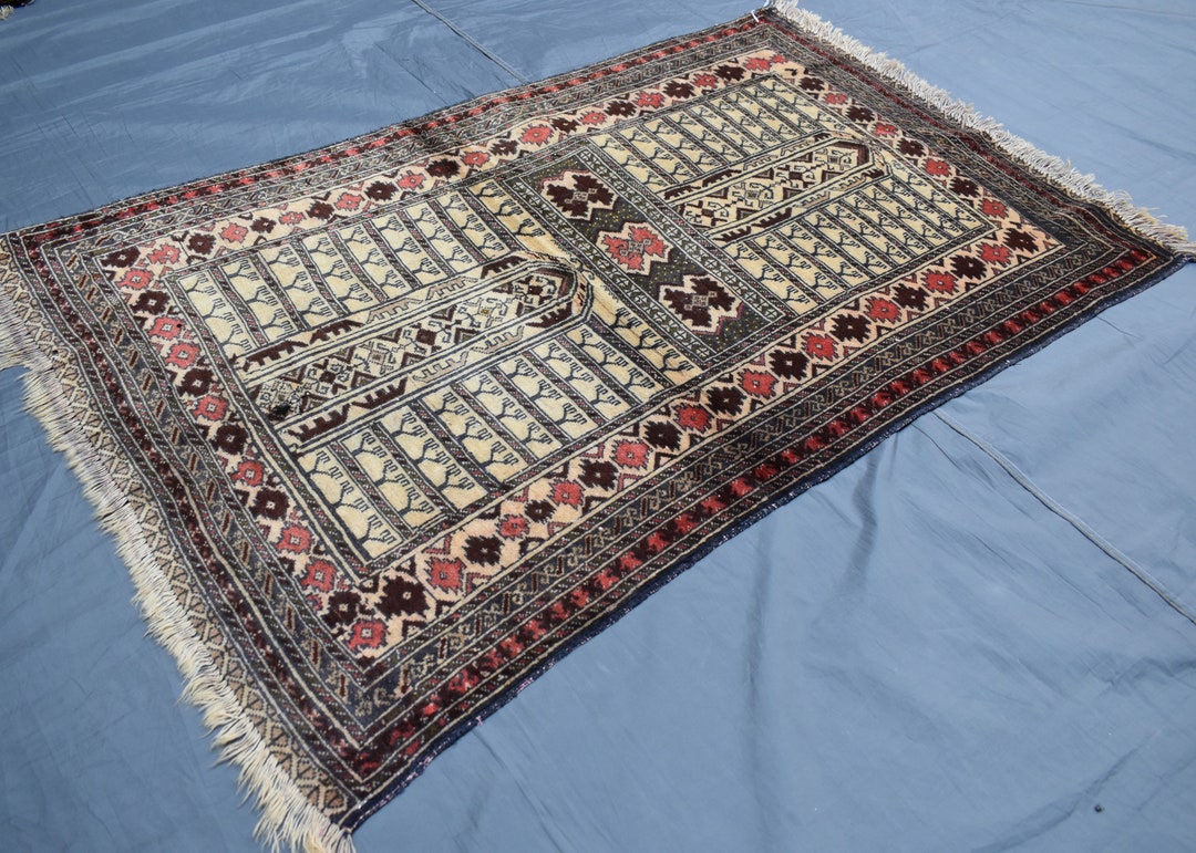 ヴィンテージの風格。アフガニスタン。トライバルラグ 84x135 cm ヴィンテージの風格。アフガニスタン。トライバルラグ 84x135 cm LARGE