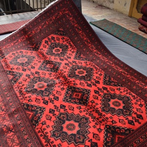 Vintage Roter Bokhara Teppich - Afghanischer Handgeknüpfter Hochflor Teppich aus Wolle - Antiker Orientteppich - Teppiche für Schlafzimmer
