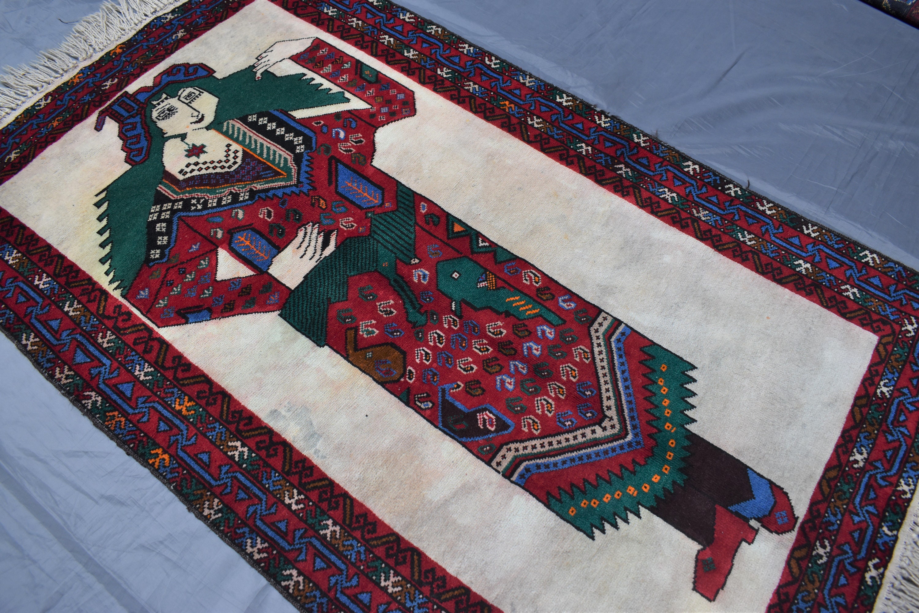 Pictorial Human Lady Vintage Rug Living Room Rug Antique - Etsy
