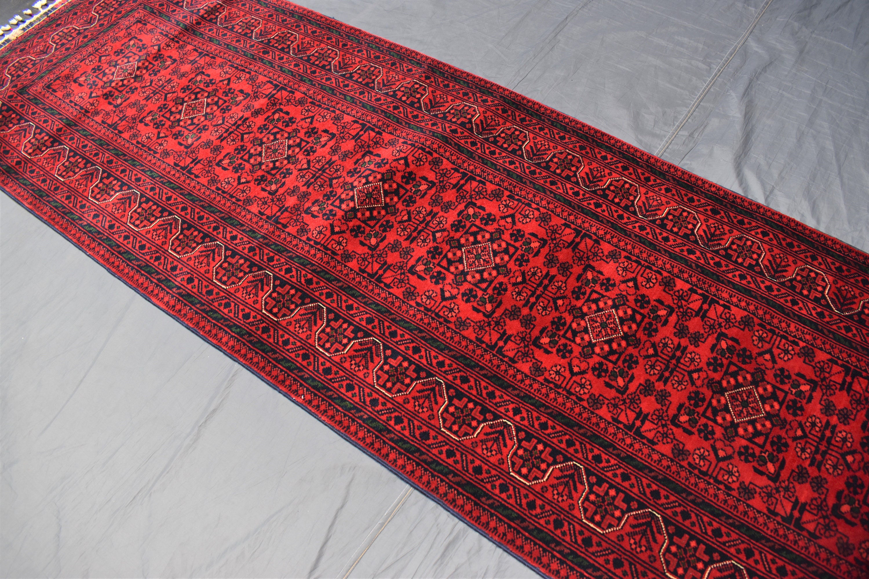 20 フィートの廊下用ランナーラグ I ボハラ レッド ランナーラグ I