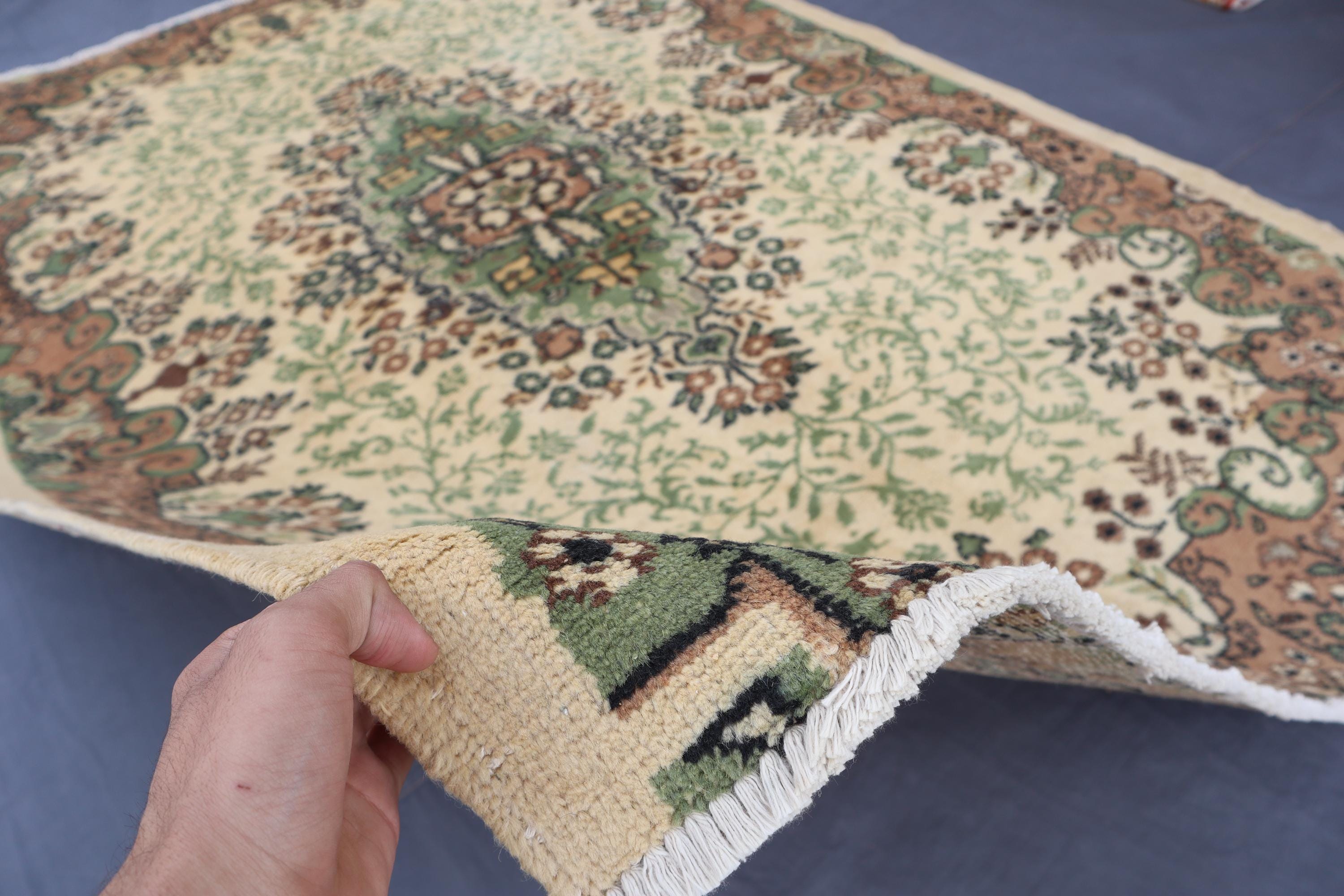 6 x 9 フィートのアンティークピース コーカサス ヘリズ ラグ