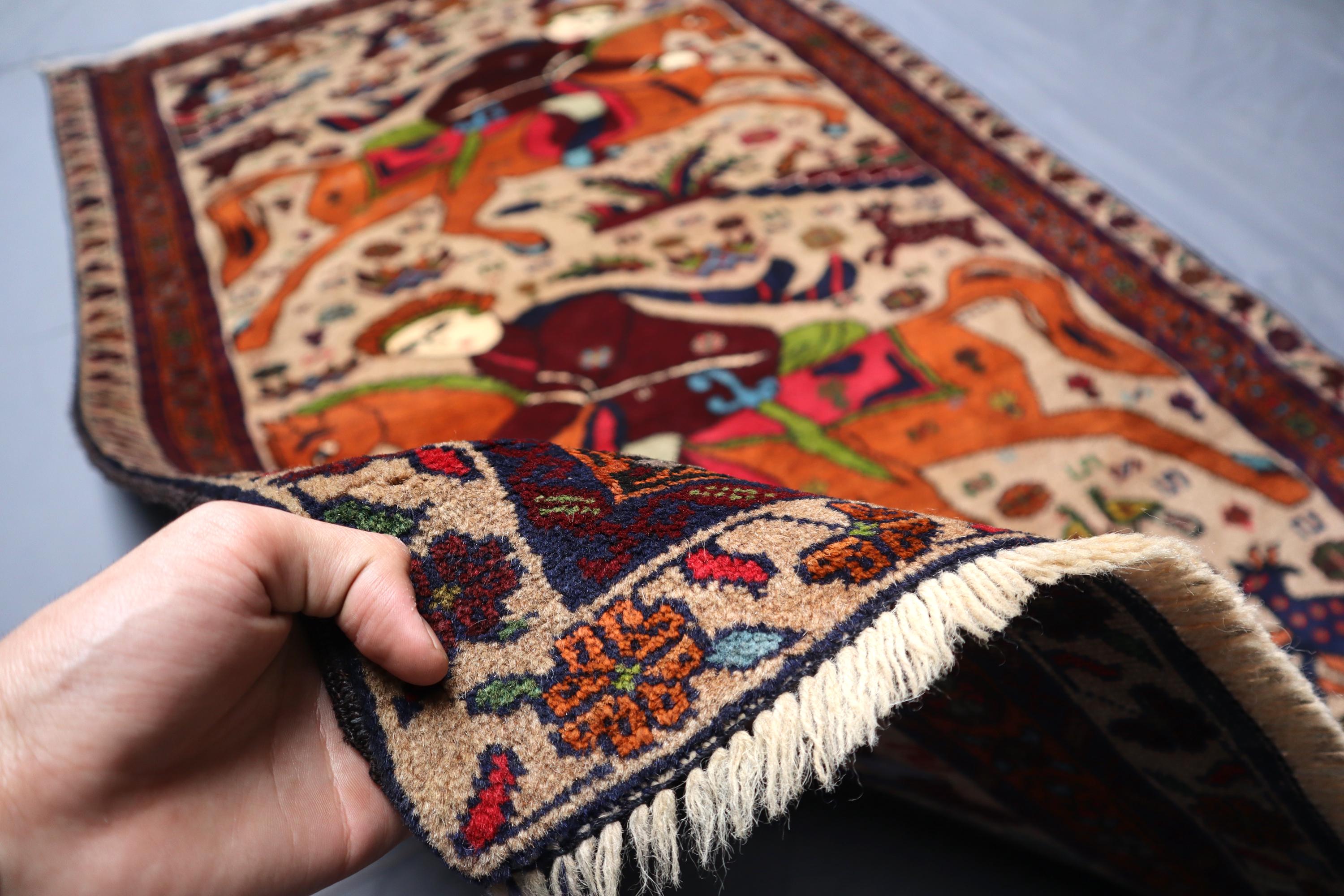 乗馬アンティーク バルーチ ラグ、4 x 6 フィートのユニークなラグ