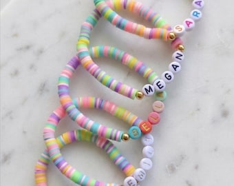 Pulsera de cuentas con nombre personalizado / Joyería de cuentas Heishi personalizada