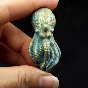 Cthulhu Pendant Necklace, Amulet Old Gold Bronze H.P.Lovecraft handmade collectible. Cult of Cthulhu mini Altar. Collector&#39;s Idol.