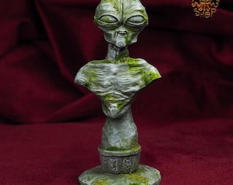 Busto alieno, pietra verde. Pietra antica. figure da collezione fatte a mano. Culto dell'altare di Cthulhu. Segno degli Anziani, orrore di Arkham. L'idolo del collezionista