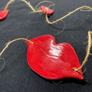 Ceramic Red Lips Button