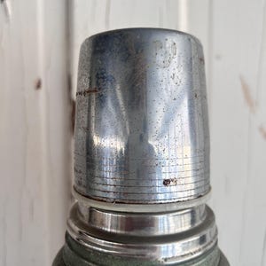 Termo metálico vintage Stanley de Aladdin, verde martillado, modelo A-944C o A-944DH imagen 13