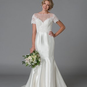 Pearl Beaded Mermaid Wedding Dress image 1