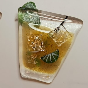 ¡Adorno de margarita de vidrio fusionado!