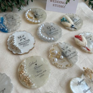 30 stück Personalisierte Epoxidmagnet Gunst mit Karte Hochzeitsbevorzugungen Gold Detailliertes Gastgeschenk Brautparty Babyparty