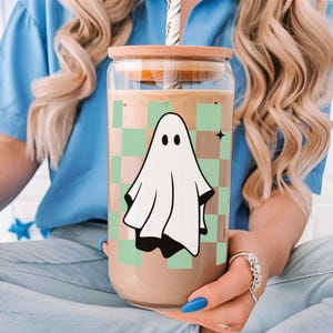Halloween Ghost Glass Tumbler Can 16oz Glass Can Retro Ghosts Clear Glass Tumbler Iced Coffee Cup Halloween Glass Cup Cute Ghost Glass
