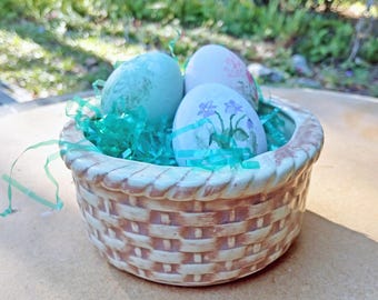 陶器の卵/花が入った籐風陶器バスケット - Etsy 日本
