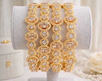 Vergulde Amerikaanse diamanten armbanden Set van 4 stuks/CZ armbanden/Polki Kundan vergulde armbanden/Indiase huwelijkssieraden/Bruidschoora-armbanden