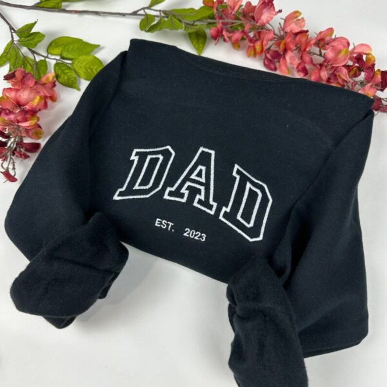 Mom Dad Embroidered Sweatshirt Custom Embroidered Mom Dad Est - Etsy