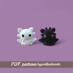 Patrón de peluche de dragón a crochet, Furia en blanco y negro (PDF)