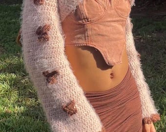 Gehaakt cropped vest met vlinder - Fuzzy Soft - Beperkt aantal stuks - maat Small