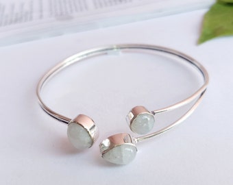 Beautiful Moonstone bangle\Unique moonstone bangle\Moonstone Jewelry\Silver Plated Bangle\Moonstone Bracelet