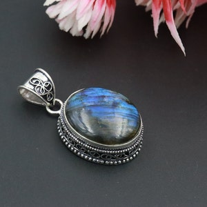 AAA+ Quality Natural Blue Labradorite Pendant Necklace\Natural Blue Labradorite Gemstone Necklace\Gemstone Necklace\Gift For MOM
