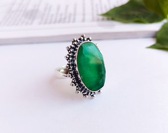 Emerald ring\Sterling silver plated ring\Gemstone ring\Emerald Silver ring\Emerald jewelry\Ring for her\Fashionable ring