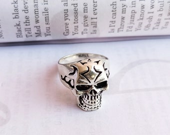 Antique Skeleton face Ring-Silver Plated skull ring-Skull face ring-Skull ring-Face ring-Halloween Ring-Ghost ring-Gift For her And Him