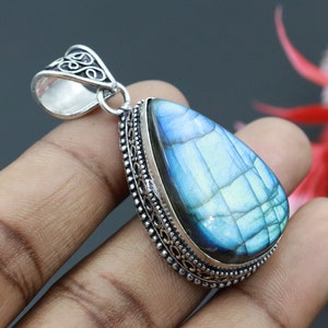 AAA+ Quality Natural Blue Labradorite Pendant Necklace\Natural Blue Labradorite Gemstone Necklace\Gemstone Necklace\Gift For MOM