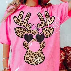 Leopard süsses Girly Rentier, das Blase bläst PNG Retro Weihnachten PNG Rentier PNG Niedliches Weihnachts-Sweatshirt Sublimation Design Bogen png