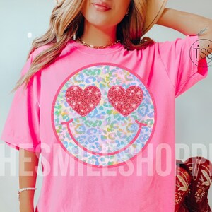 Preppy Valentine png Distressed Retro Happy Face PNG Happy pdf Smile Face png Trendy glitterharten, alleen hartogen, trendy png-ontwerp