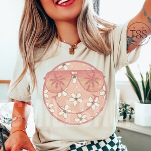 Sonrisa angustiada, vibraciones de playa, PNG, verano, PNG, gafas de sol de aviador, cara de sonrisa de leopardo, PNG, diseño de sublimación, PNG preppy, diseños de camisetas de verano