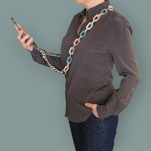 Umhängeband mit Kette für Smartphone-Gurt, Handy-Anhänger, Mehrzweck-Verwendung von Acryl-Halskette oder Handtaschengurt in Silber