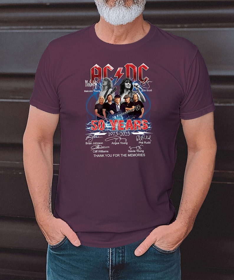 ACDC Band 50e anniversaire 1973 2023 T-shirt signature, ACDC TShirt pleine taille S 5XL, chemise Rock and Roll Burgundy Red