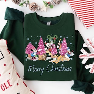 God Jul-tröja, Disney Musse Pigg T-shirt, Tecknad Julluvtröja, Rolig Jultröja, Present till Disney-fans, Vinteroutfit
