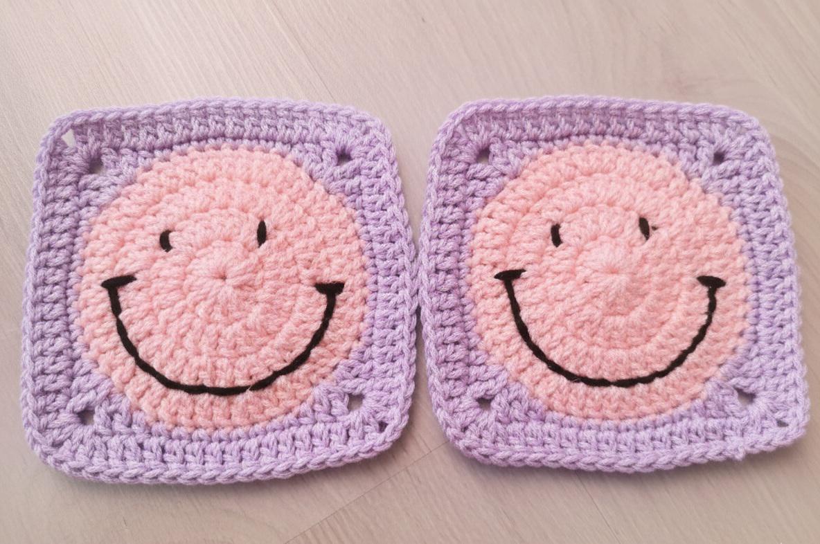 Smiley Face Granny Square Crochet Pattern PDF | Retro Happy Motif for ...