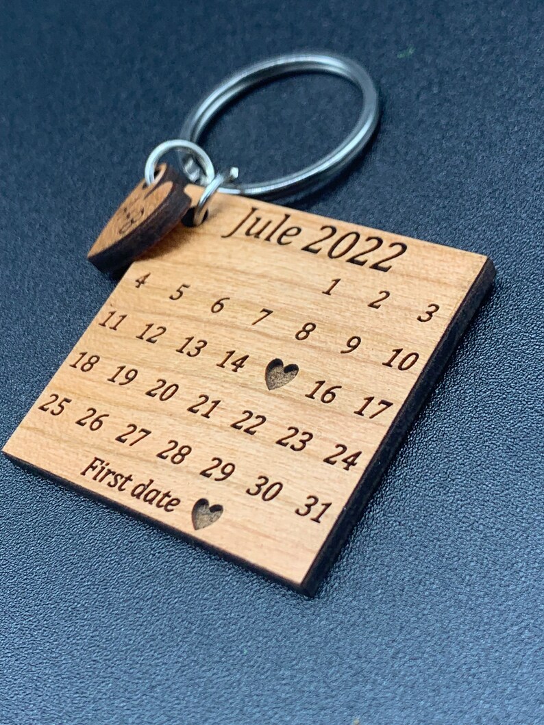 Calendar Keychain With Gift Box, Personalized Calendar Keychain With