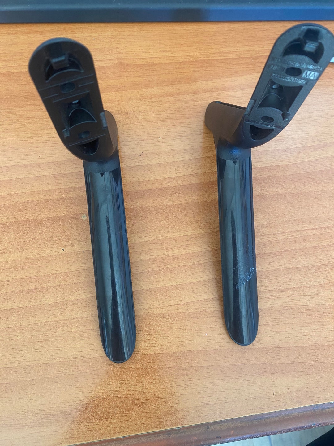 Original LG TV Legs With Screws. LG42LB561V Etsy