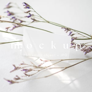 2x3.5 plaatskaart mockup, minimalistische bloemen visitekaartje mockup